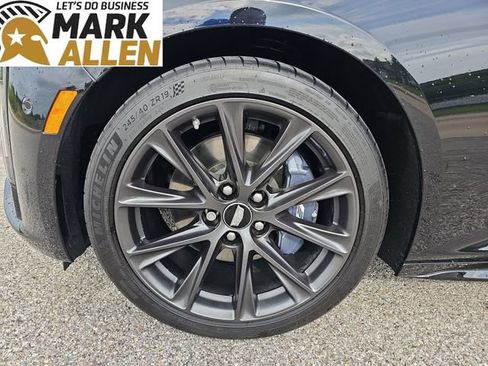 Used 2025 Cadillac CT5 V RWD image 34