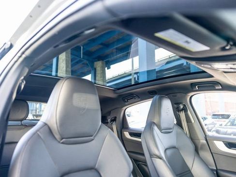 Certified 2026 Porsche Cayenne Coupe image 53