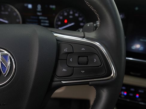 Used 2023 Buick Envision Avenir image 29