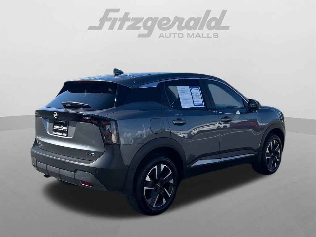 Used 2025 Nissan Kicks SV AWD/4WD image 8
