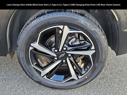 Used 2022 Chevrolet TrailBlazer RS w/ Technology Package image 15