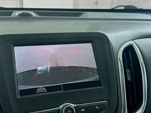 Used 2023 Chevrolet Equinox LT image 23