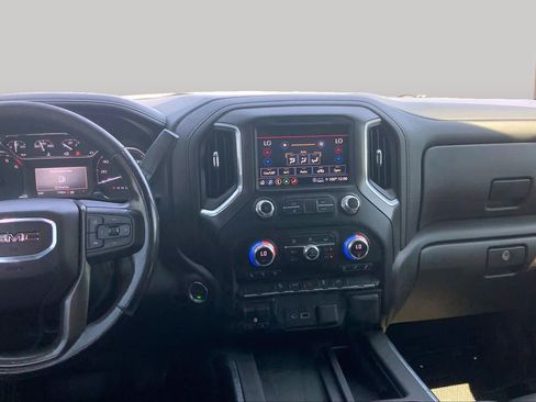 Used 2021 GMC Sierra 1500 AT4 w/ AT4 Preferred Package AWD/4WD image 7