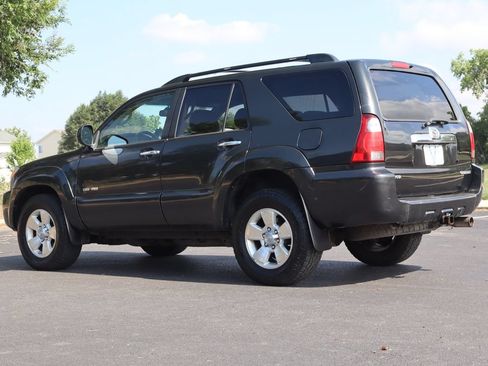 Used 2006 Toyota 4Runner SR5 AWD/4WD image 7