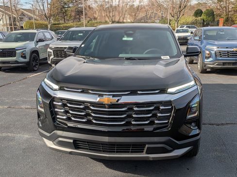 New 2026 Chevrolet Equinox LT image 2