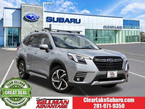 Used 2023 Subaru Forester Touring image 1