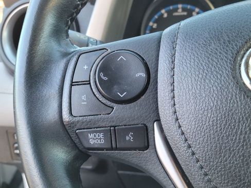 Used 2018 Toyota RAV4 XLE image 14