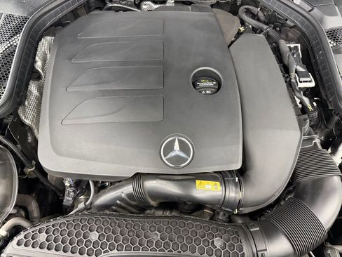 Used 2021 Mercedes-Benz C 300 4MATIC Sedan image 5