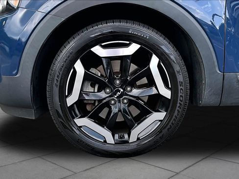 Used 2023 Kia Telluride EX FWD image 11