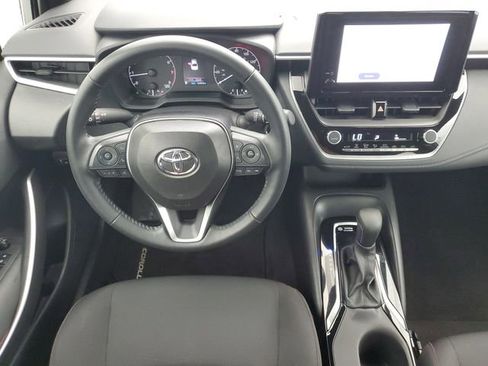 Used 2025 Toyota Corolla SE FWD image 17