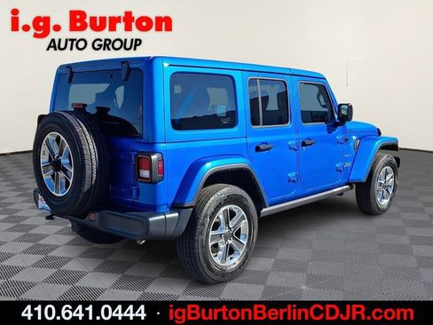 Used 2023 Jeep Wrangler Sahara w/ Cold Weather Group image 6