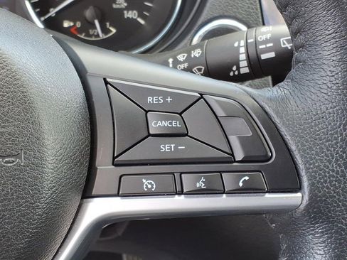 Used 2019 Nissan Rogue SV AWD/4WD image 27