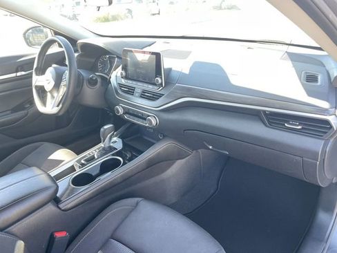 Used 2023 Nissan Altima 2.5 SV image 27