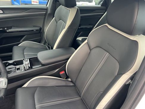 Certified 2025 Kia K5 GT-Line image 5