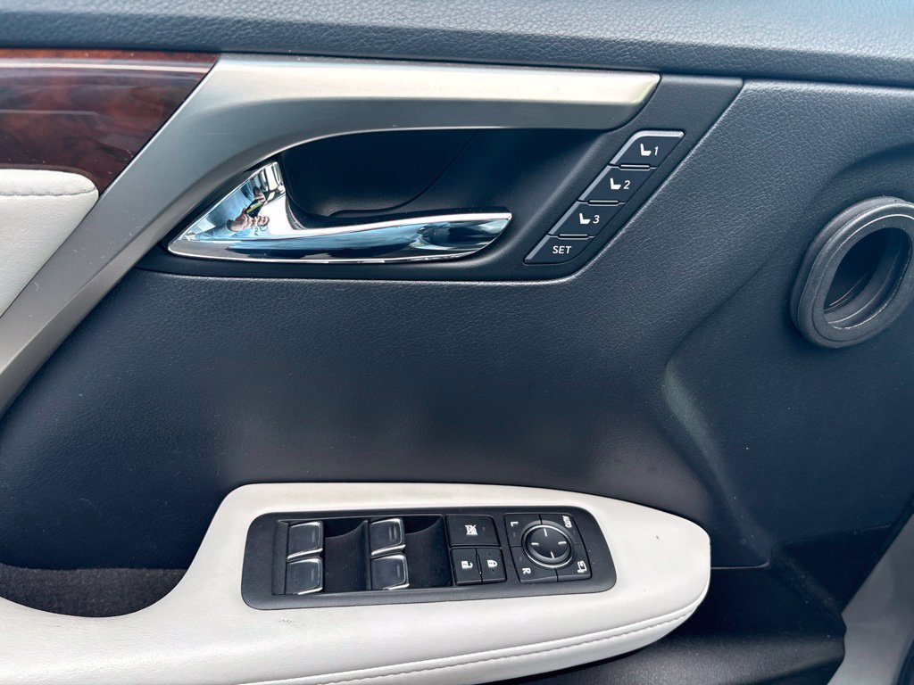 Used 2019 Lexus RX 450h AWD w/ Navigation Package image 15