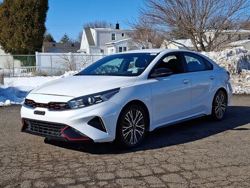 Certified 2023 Kia Forte GT-Line FWD image 3