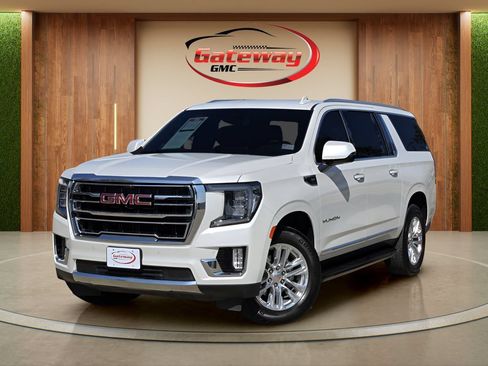 Used 2024 GMC Yukon XL SLT w/ SLT Luxury Package AWD/4WD image 1