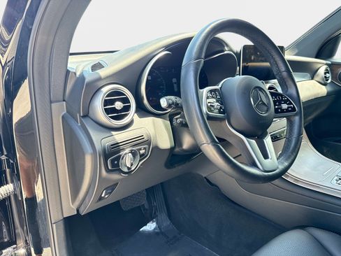 Used 2022 Mercedes-Benz GLC 300 4MATIC image 19