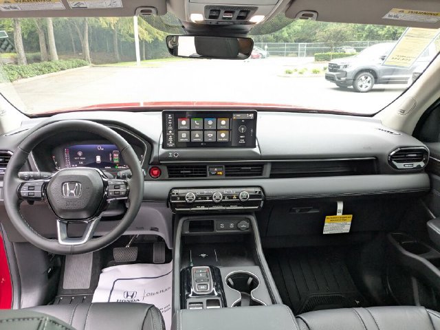 New 2026 Honda Pilot Touring image 11