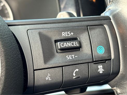 Certified 2024 Nissan Pathfinder SV image 13