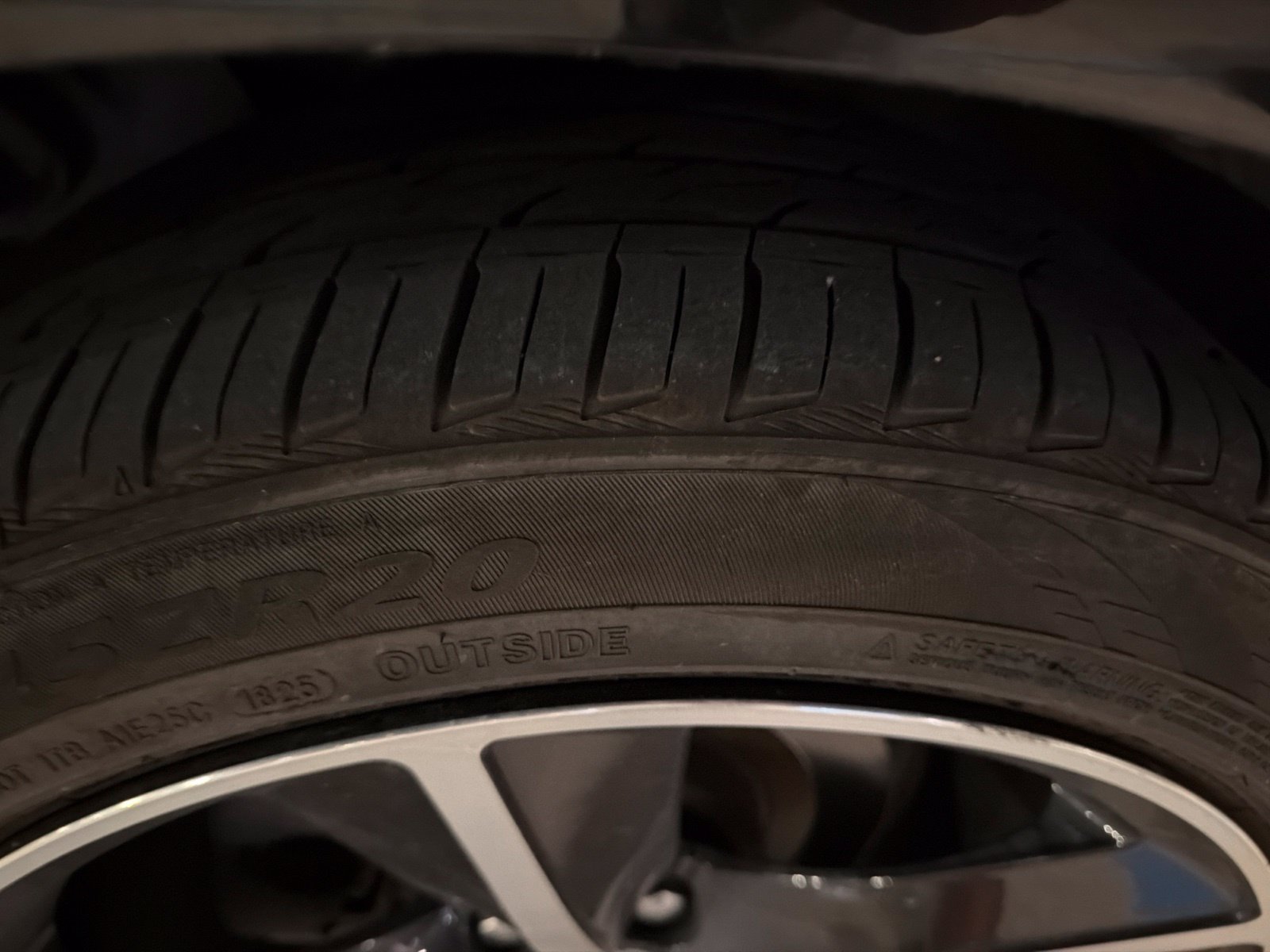 Used 2018 Chrysler 300 Touring L RWD image 20