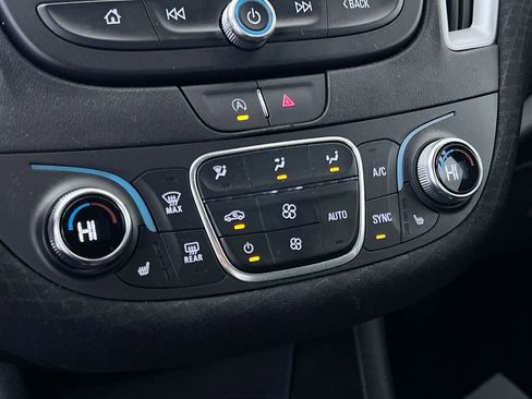 Used 2023 Chevrolet Malibu LT image 21