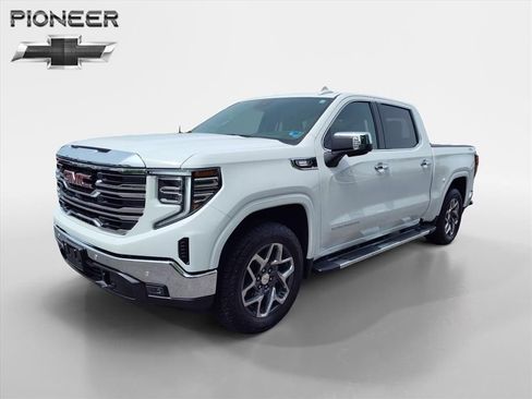 Used 2025 GMC Sierra 1500 SLT w/ SLT Premium Plus Package AWD/4WD image 1