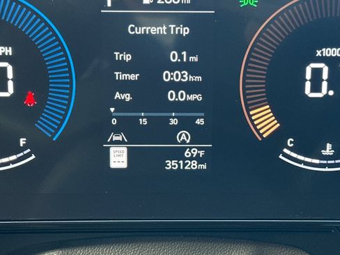 Used 2024 Hyundai Kona SE image 24