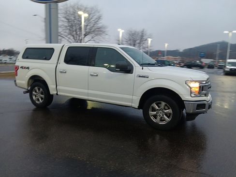 Used 2018 Ford F150 XLT w/ Equipment Group 302A Luxury image 3