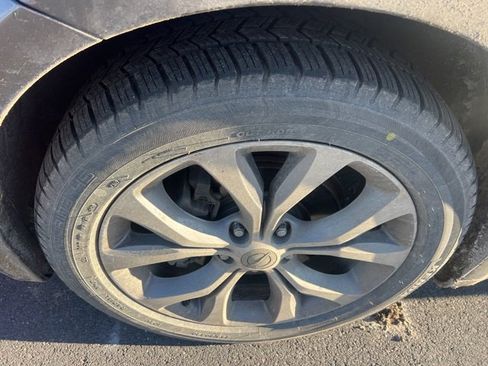 Certified 2020 Chrysler Pacifica Limited image 8