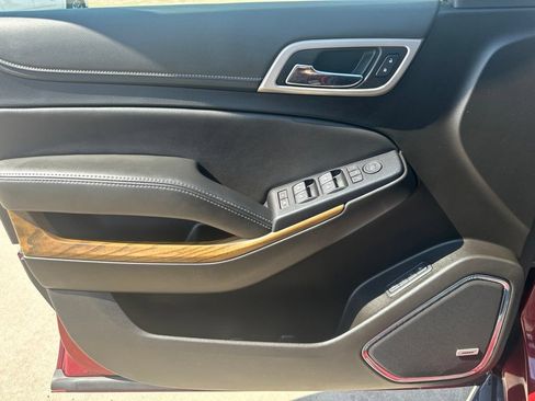 Certified 2019 GMC Yukon XL Denali w/ Open Road Package AWD/4WD image 20