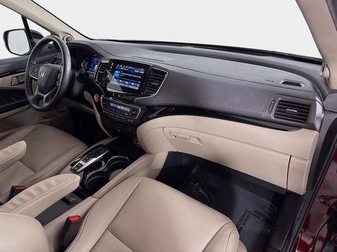 Used 2021 Honda Pilot Touring image 32