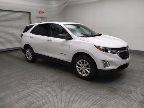 Used 2019 Chevrolet Equinox LS image 11