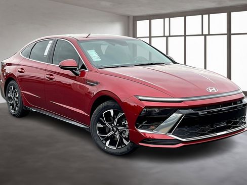 New 2025 Hyundai Sonata SEL image 1
