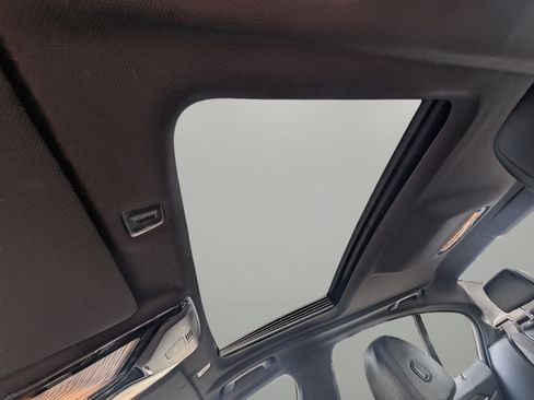 Used 2018 BMW 530e RWD image 17