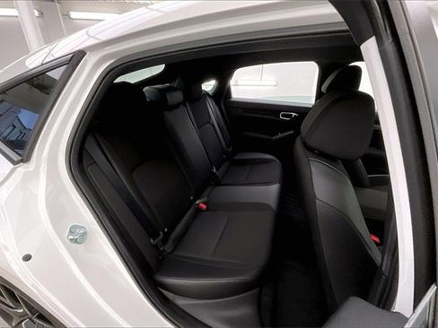 Certified 2025 Honda Civic Sport image 18