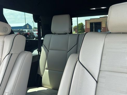 Used 2024 Cadillac Escalade Sport image 37