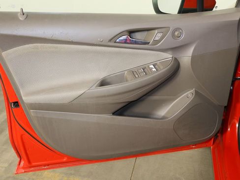 Used 2016 Chevrolet Cruze LT w/ Convenience Package image 20