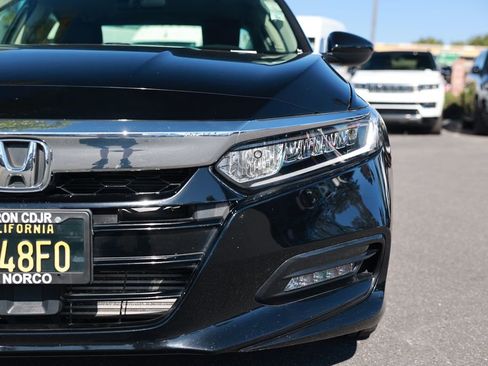 Used 2018 Honda Accord EX image 5
