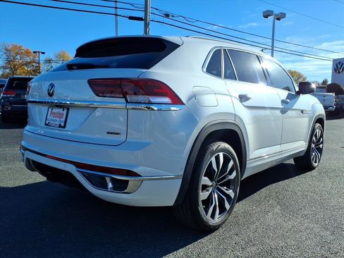 Used 2022 Volkswagen Atlas Cross Sport SEL Premium R-Line image 4