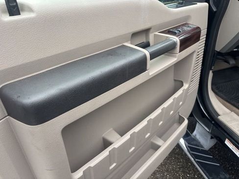 Used 2008 Ford F450 Lariat image 19