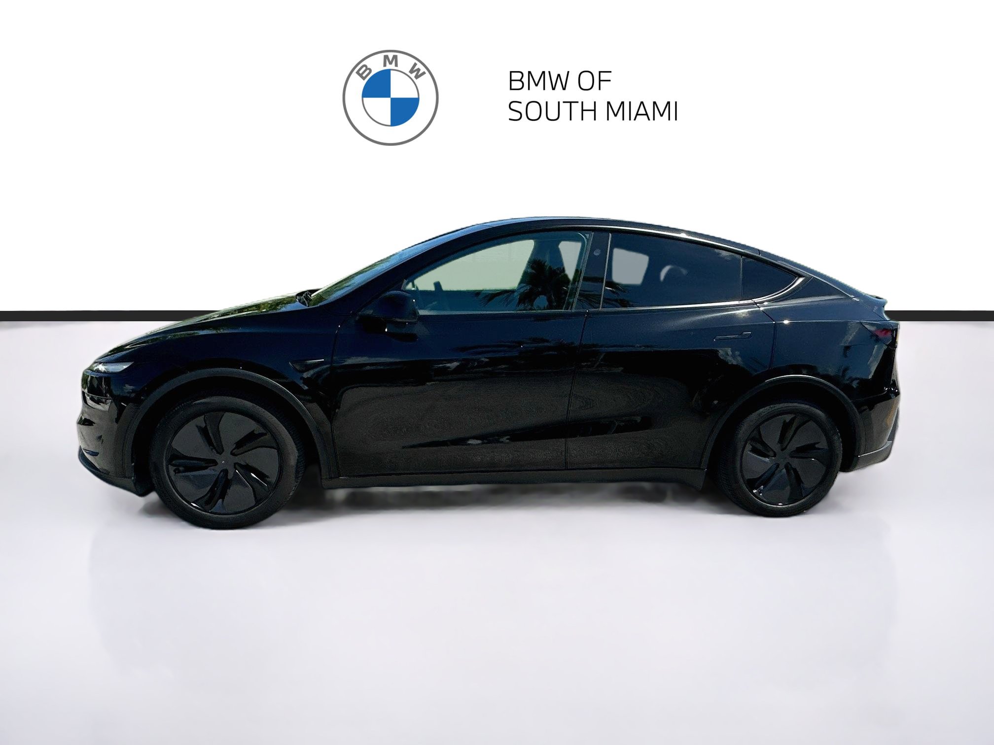 Used 2026 Tesla Model Y AWD image 4