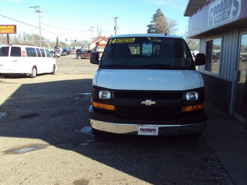 Used 2014 Chevrolet Express 1500 LS image 3