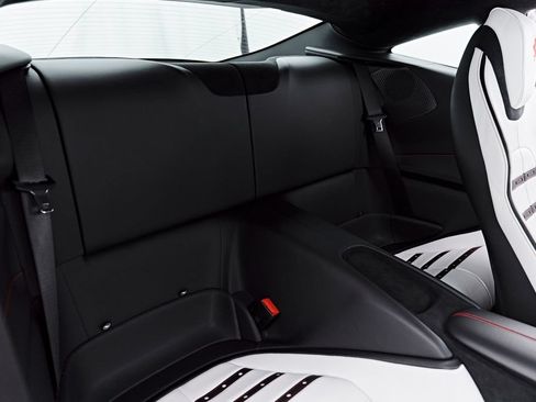 Used 2022 Ferrari Roma RWD image 53