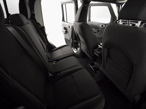 Certified 2021 Jeep Gladiator Sport image 14