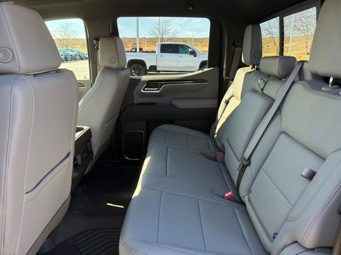 New 2026 Chevrolet Silverado 1500 LT w/ Z71 Off-Road Package image 17