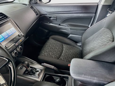 Used 2025 Mitsubishi Outlander Sport LE AWD/4WD image 22
