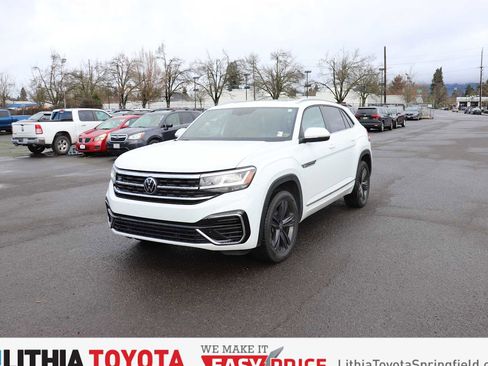 Used 2020 Volkswagen Atlas Cross Sport SE image 1
