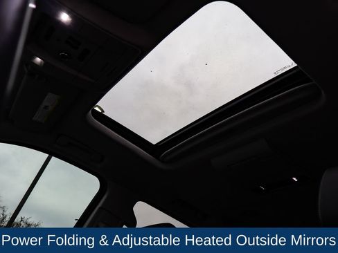 Used 2018 Chevrolet Suburban Premier image 36