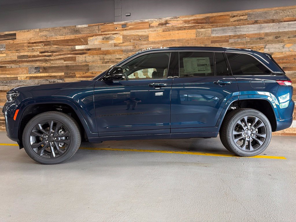 New 2026 Jeep Grand Cherokee Limited AWD/4WD image 18